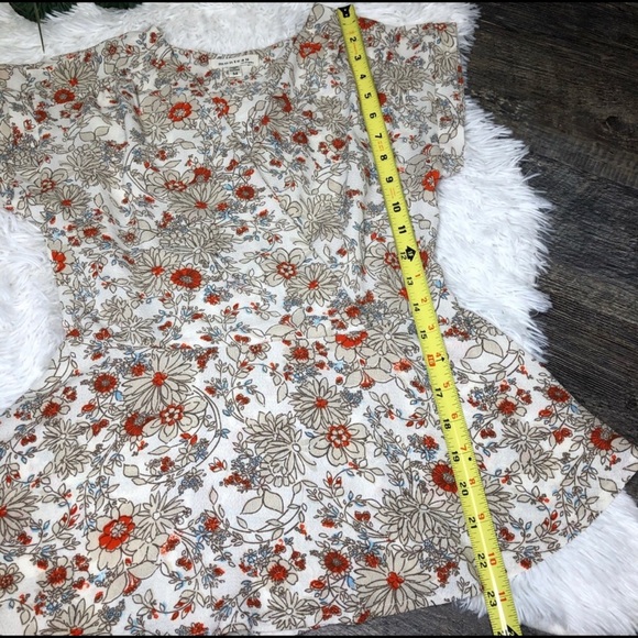 Monteau floral flowy short sleeve vneck shirt - Picture 7 of 8